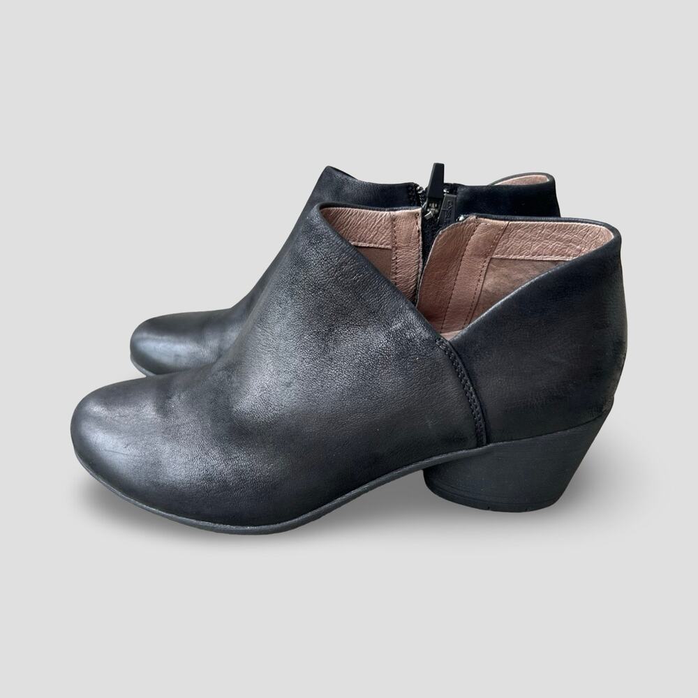 Dansko Raina Booties Sz 39 Black Nubuck Leather Ankle Boots Comfort Preppy